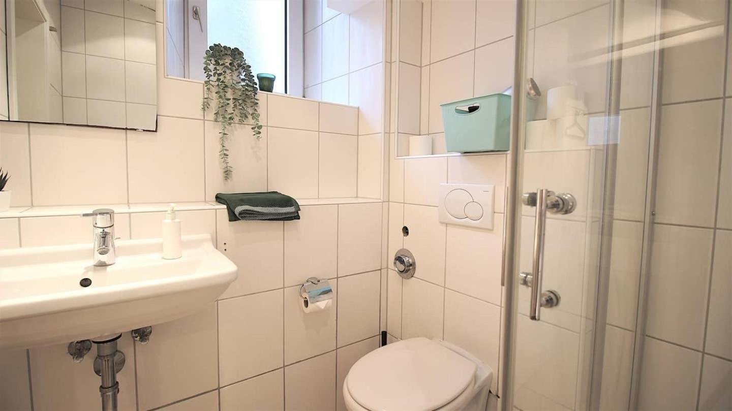 Fully Equipped Apartment Near Main Station Würzburg Exteriör bild